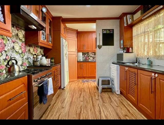 3 BEDROOM HOUSE FOR SALE IN SUIDHEUWEL
